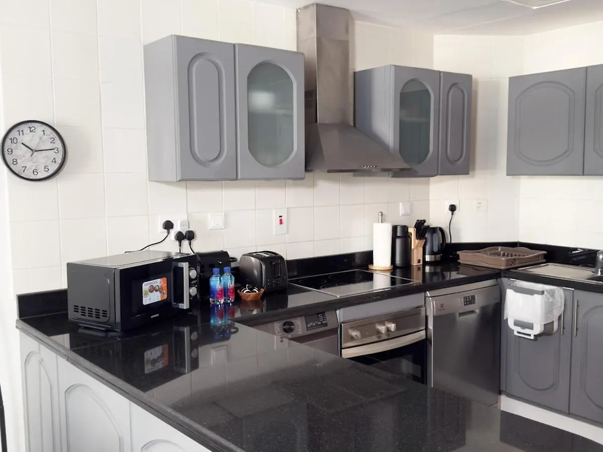 Damac Waves Tower Dubai Marina - Home Of Choice 0*,